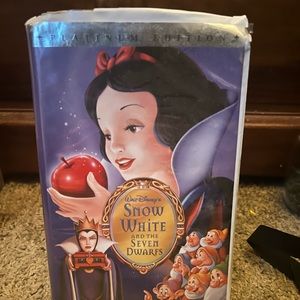 Snow White and the Seven Dwarfs (VHS, 2001, Platinum Edition)